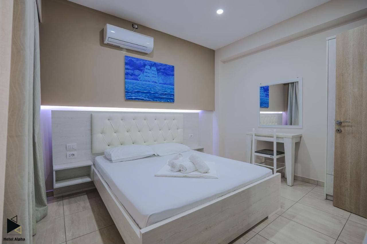 Hotel Alpha Sarande Ngoại thất bức ảnh