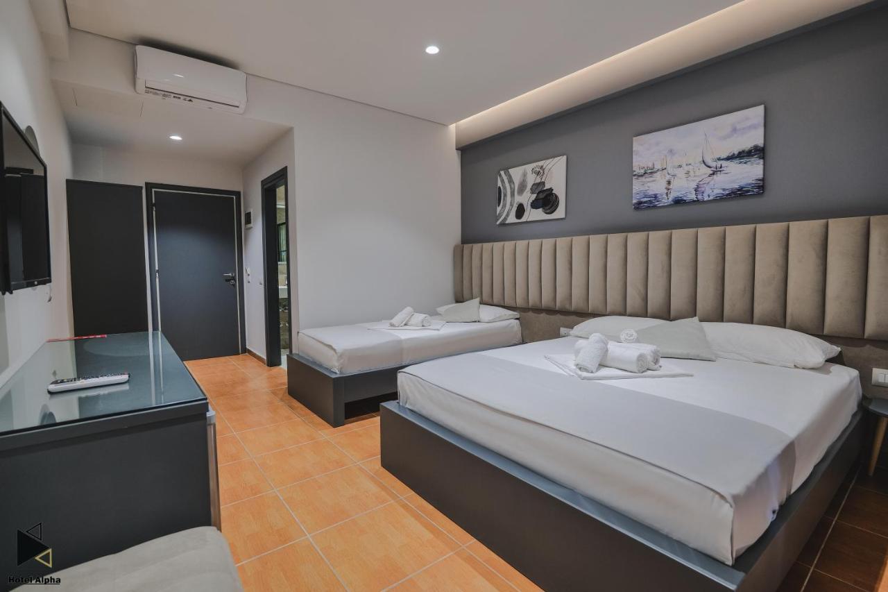 Hotel Alpha Sarande Ngoại thất bức ảnh