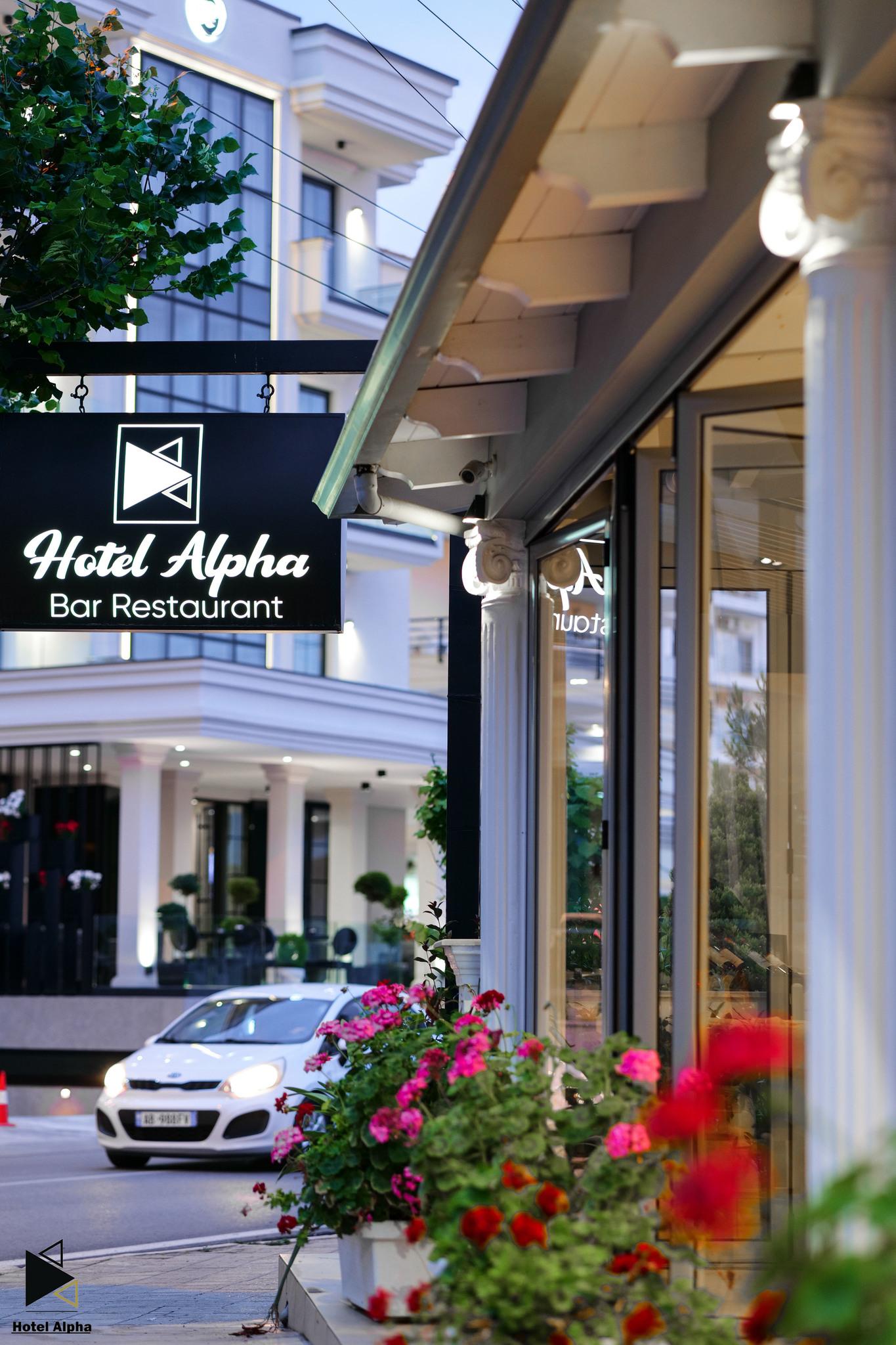 Hotel Alpha Sarande Ngoại thất bức ảnh